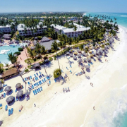 VIK ARENA BLANCA 4****
 